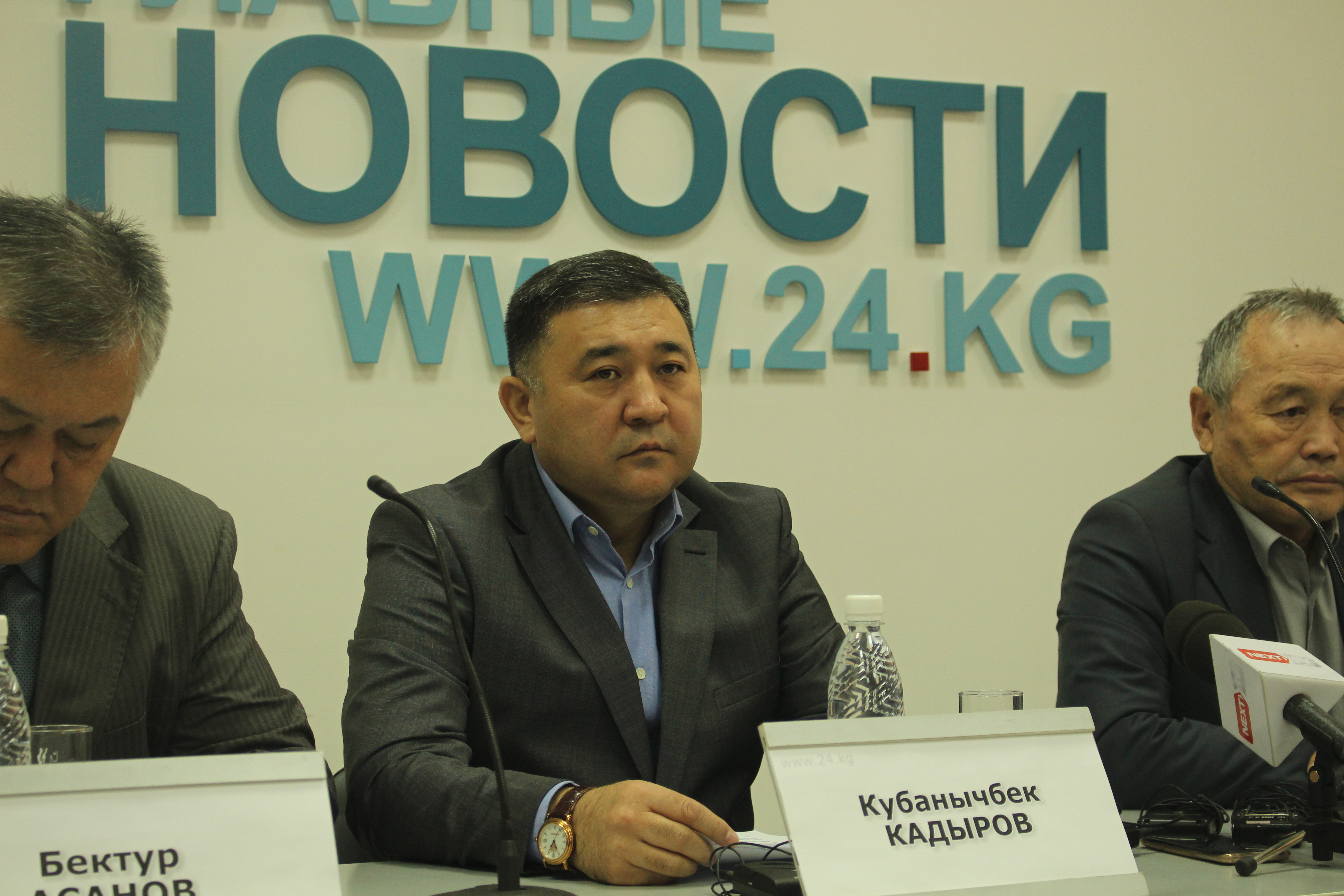 ​Кубанычбек Кадыров: “Түрмөдөгү ордубузду Атамбаевге бошотуп бердик”