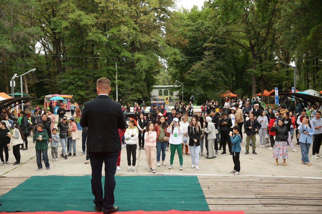 Бишкекте туристтик фестиваль өттү