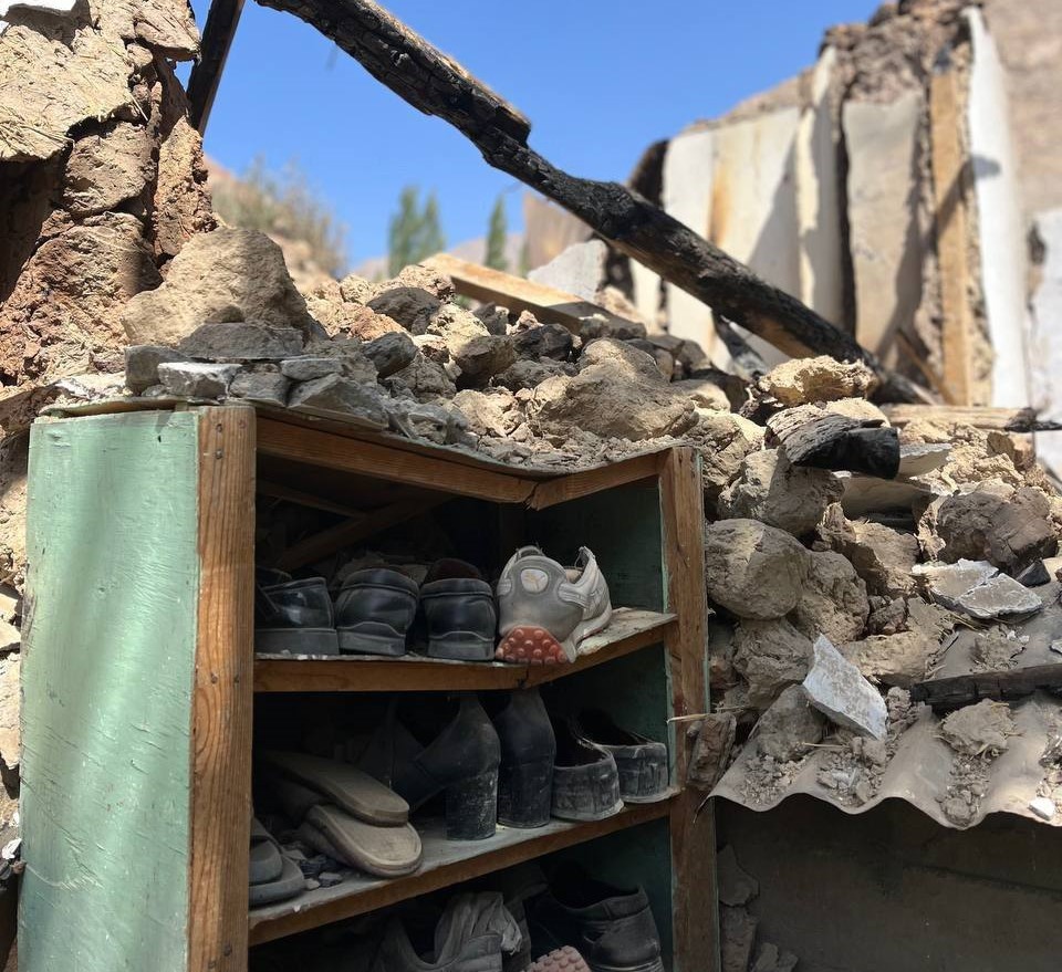 Баткен: Тажикстандын агрессиясынан кийинки Ак-Сай айылынын көрүнүшү (Сүрөттөр)