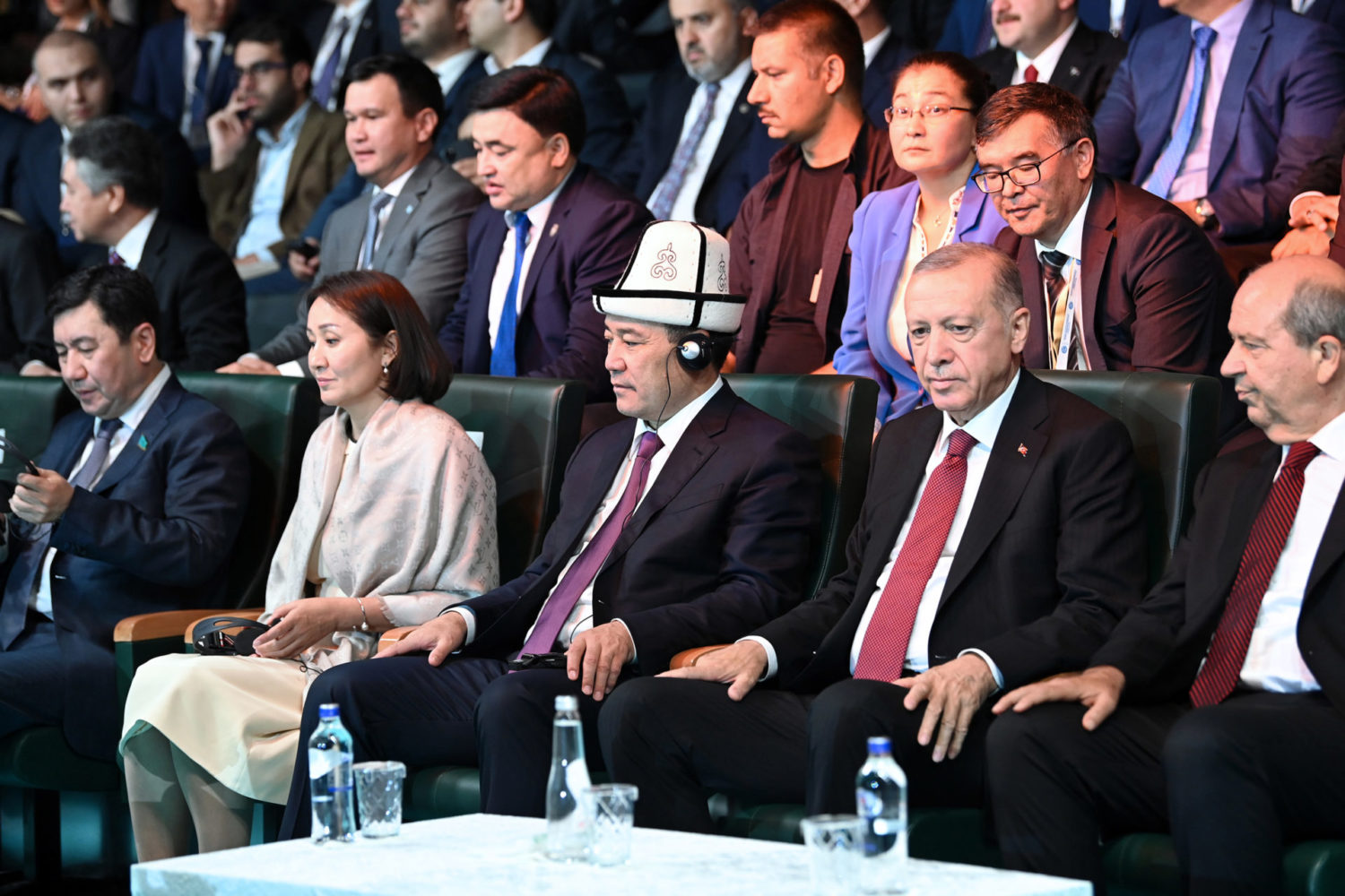 Президент Жапаров төртүнчү Дүйнөлүк көчмөндөр оюндарынын ачылыш аземине катышты