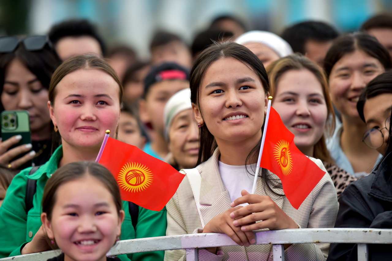Бишкек шаарынын 145 жылдыгы: Салтанат чоң концерт менен аяктады