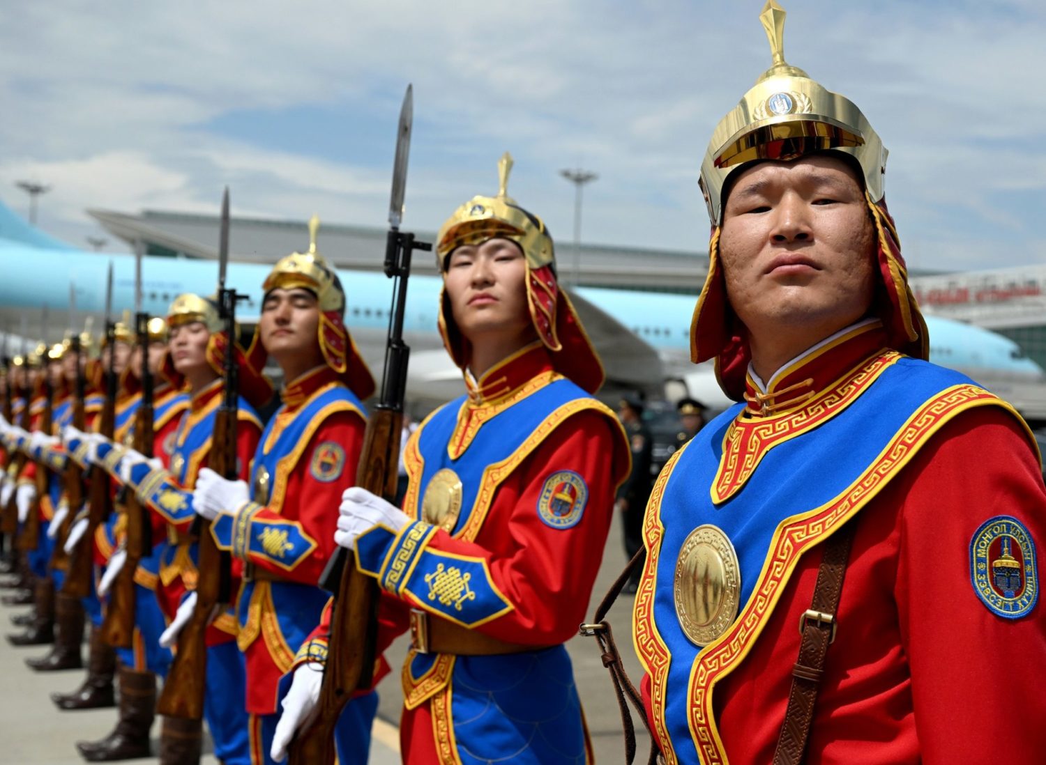 Президент Жапаровду Монголиянын тышкы иштер министри Батцэцэг Батмунхийн тосуп алды