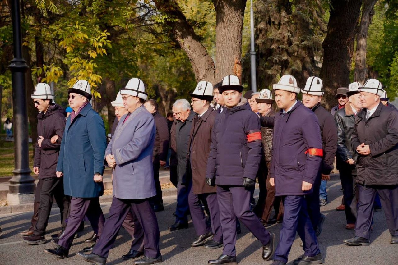 Көрүнүктүү мамлекеттик жана коомдук ишмер Роза Айтматова менен коштошуу зыйнаты өттү